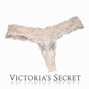Victoria’s Secret Lace V-Front Thong Panty Ivory Size L